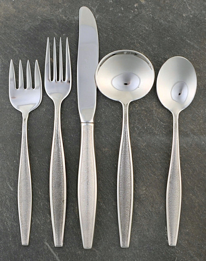 Innovation (Stainless) 5 Piece Place Setting by Towle Silver-1