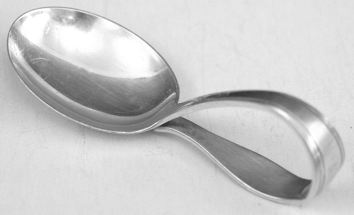 Lady Diana (Sterling, 1928, No Monograms) Curved Handle Baby Spoon by Towle Silver-1