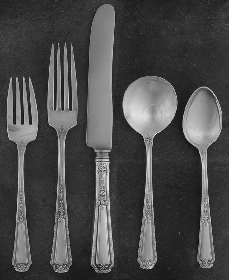 Louis XIV (Sterling, 1924, No Monograms) 40  Piece Estate Set by Towle Silver-1