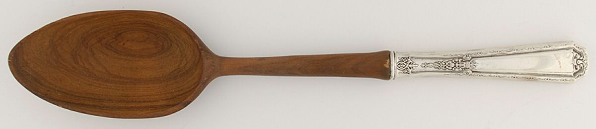 Louis XIV (Sterling, 1924, No Monograms) Salad Serving Spoon with Wooden Bowl by Towle Silver-1