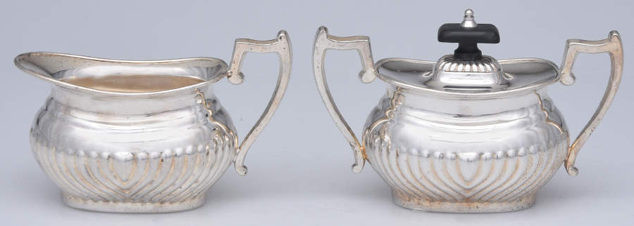 Silverplate Hollowware Creamer & Sugar with Lid Set by Towle Silver-1