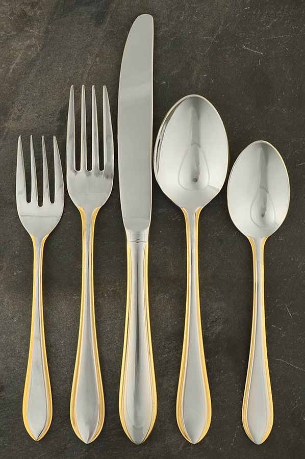 Newbury Thread Gold (Stainless) 5 Piece Place Setting by Towle Silver-1