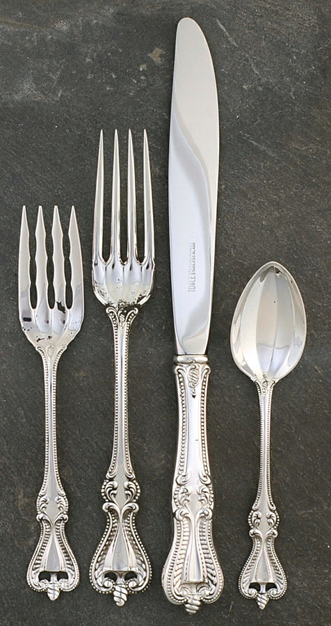 Old Colonial (Sterling, 1895, No Monograms) 4 Piece Dinner Size Setting by Towle Silver-1