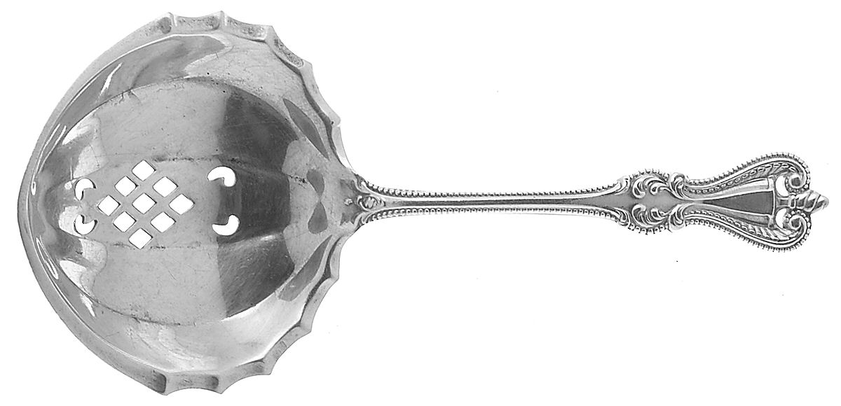 Old Colonial (Sterling, 1895, No Monograms) Pierced Almond Spoon by Towle Silver-1