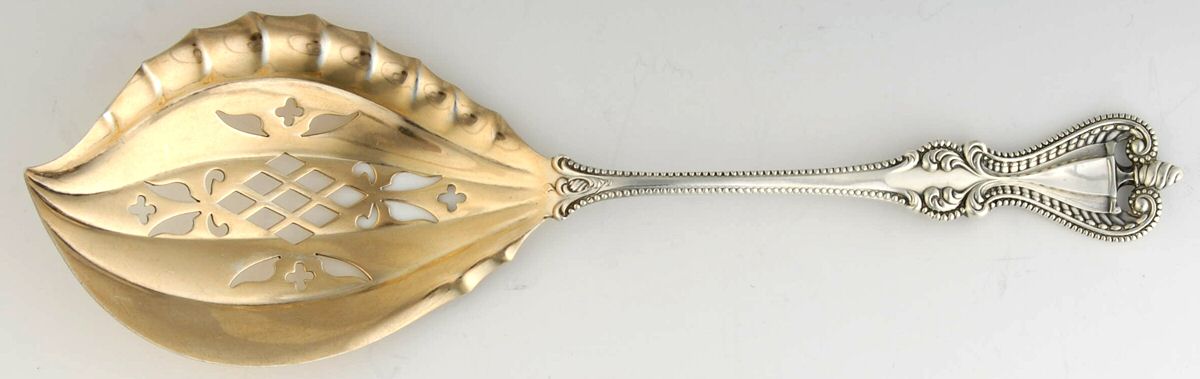 Old Colonial (Sterling, 1895, No Monograms) Pierced Fried Oyster Server by Towle Silver-1