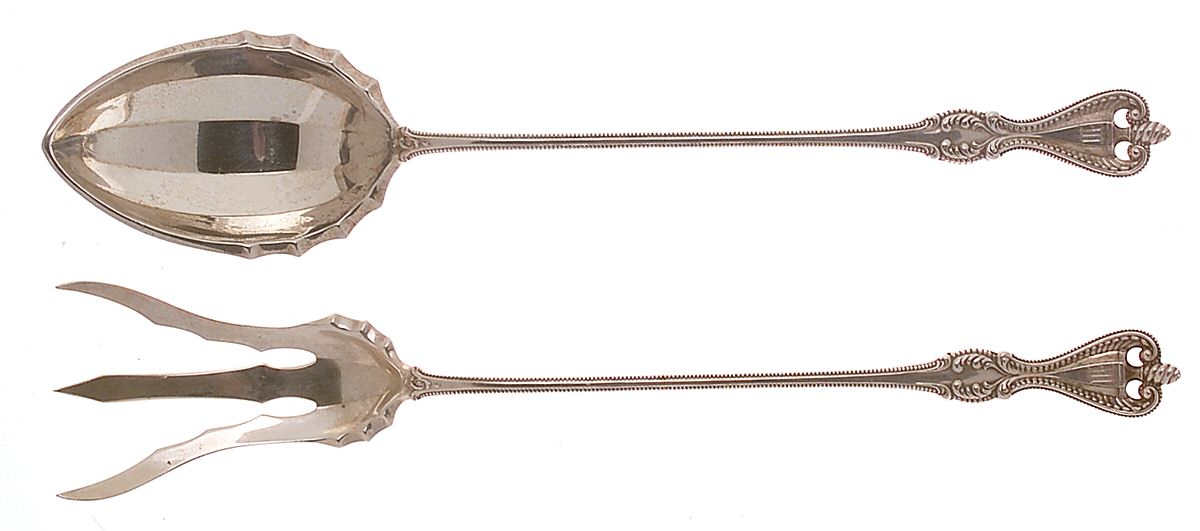 Old Colonial (Sterling, 1895, No Monograms) 2 Pc Large Lettuce Serving Set by Towle Silver-1