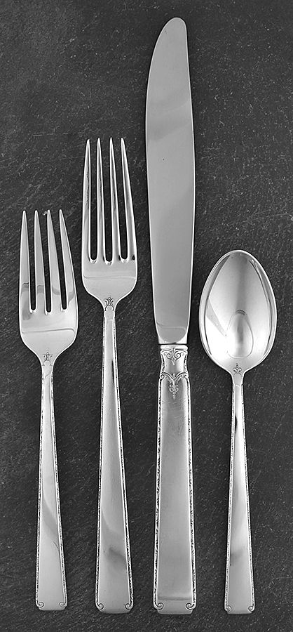 Old Lace (Sterling, 1939, No Monograms) 4 Piece Dinner Size Setting by Towle Silver-1