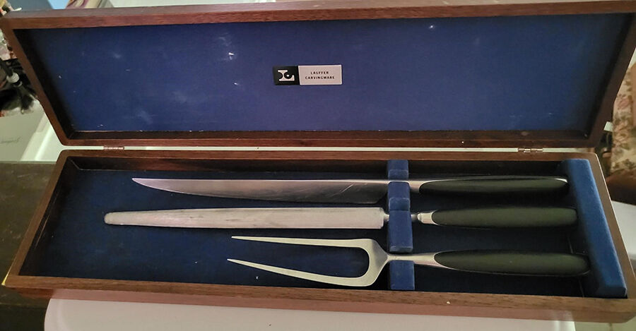 Onyx (Stainless) Large Stainless Blade Roast Carving Knife by Towle Silver-1