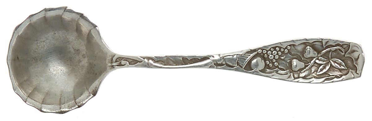 Pomona (Sterling, 1887) Master Salt Spoon by Towle Silver-1