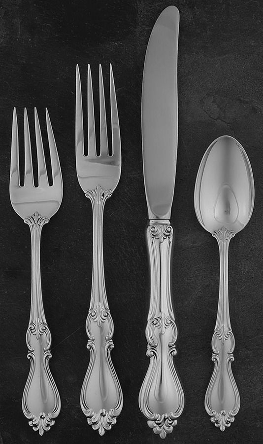 Queen Elizabeth I (Sterling, 1970, No Monograms) 4 Piece Place Size Setting by Towle Silver-1