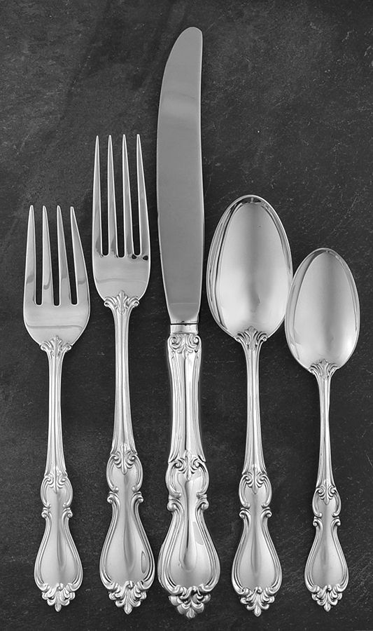 Queen Elizabeth I (Sterling, 1970, No Monograms) 5 Piece Dinner Size Setting by Towle Silver-1