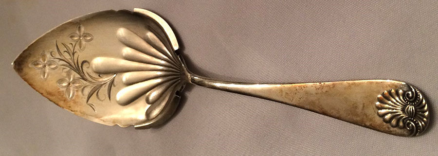 Shell II (Silverplate, 1889) Large Solid Bright Cut Pie Knife by Towle Silver-1