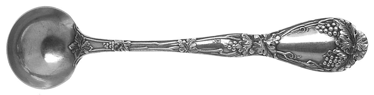 Verona (Sterling, 1905) Master Salt Spoon by Towle Silver-1