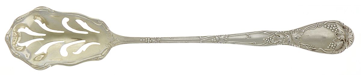 Verona (Sterling, 1905) Pierced Bowl Short Handle Olive Spoon by Towle Silver-1