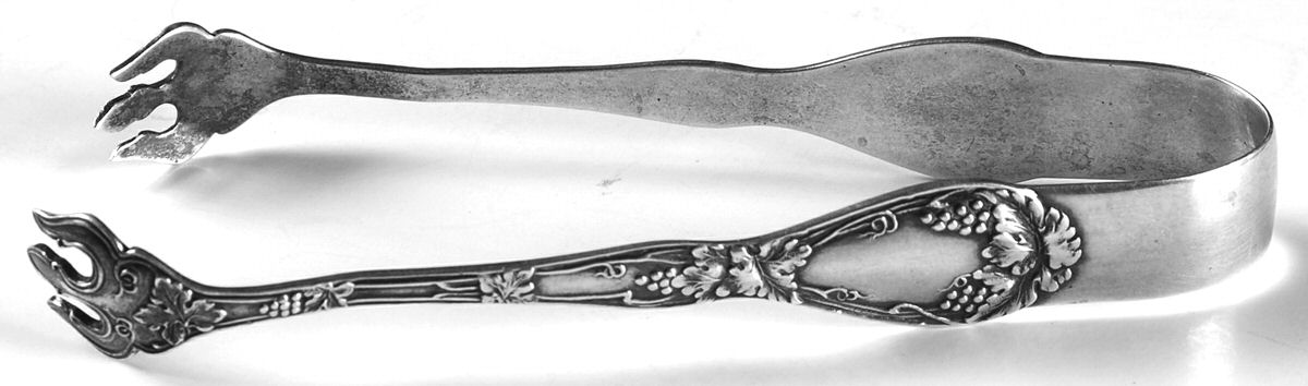 Verona (Sterling, 1905) Bon Bon Tongs by Towle Silver-1