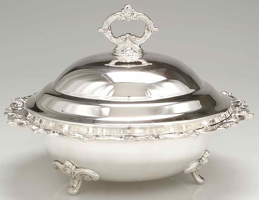 El Grandee (Silverplate Hollowware) Plated Round Covered Vegetable Bowl by Towle Silver-1