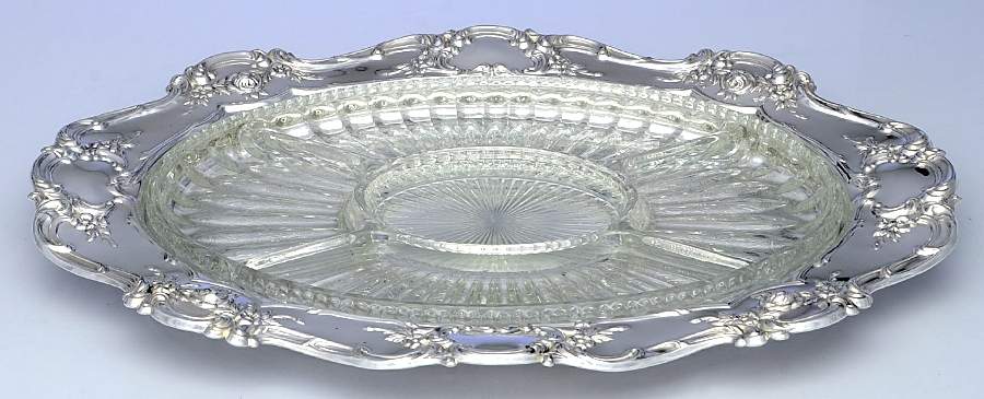 Old Master-Embossed(Silverplate, Roses-Scrolls) 5 Part Relish with Glass Divided Liner by Towle Silver-1