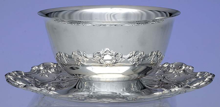 Old Master-Embossed(Silverplate, Roses-Scrolls) Sauce/Gravy Boat by Towle Silver-1