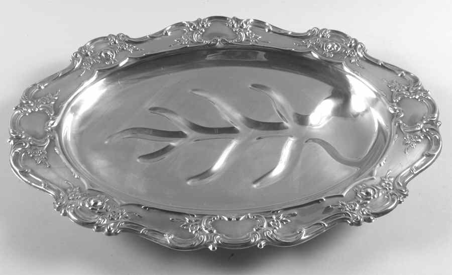 Old Master-Embossed(Silverplate, Roses-Scrolls) Large Plated Footed Meat Platter with Well by Towle Silver-1