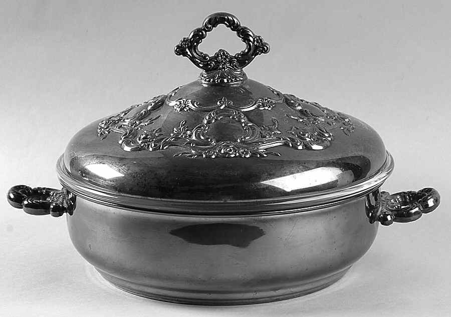 Old Master-Embossed(Silverplate, Roses-Scrolls) Plated Round Covered Casserole with Glass by Towle Silver-1