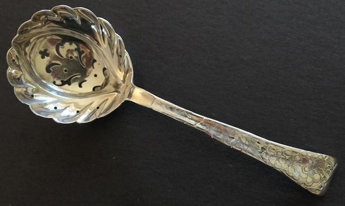 Lap-Over-Edge (Acid Etched) Large Sugar Sifter by Tiffany & CO SILVER-1