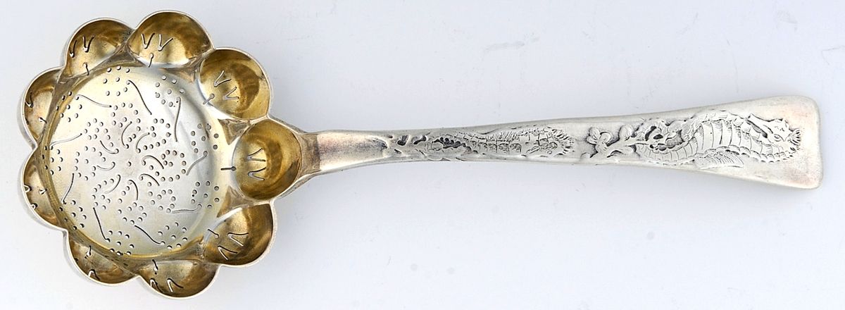 Lap-Over-Edge (Acid Etched) Large Sugar Sifter by Tiffany & CO SILVER-1