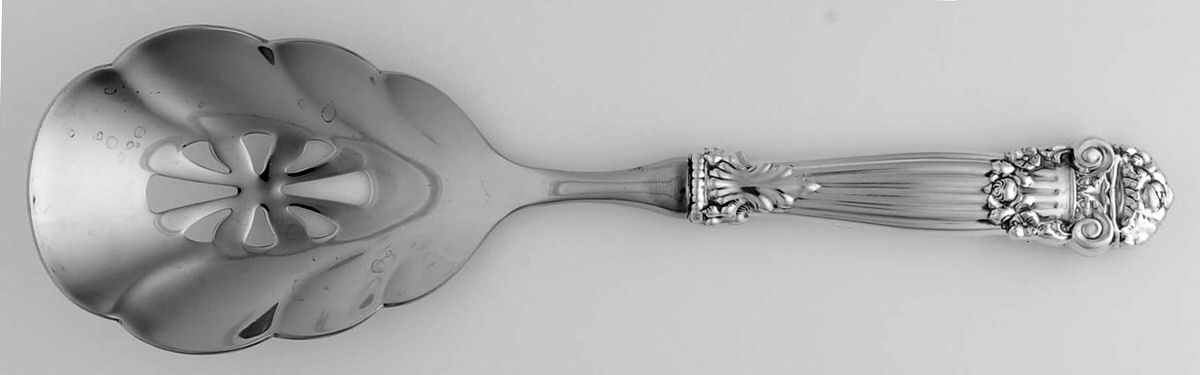 Georgian (Sterling, Newer) Pierced Casserole Spoon with Stainless Bowl by Towle Silver-1