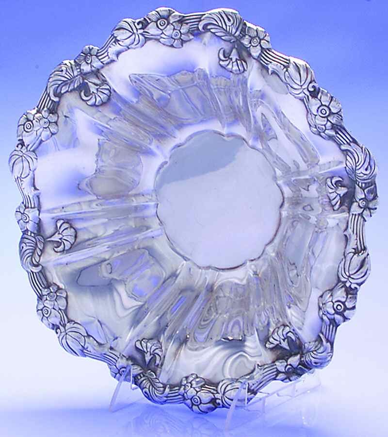 Old English (Silverplate, Hollowware) 10" Round Vegetable Bowl by Towle Silver-1