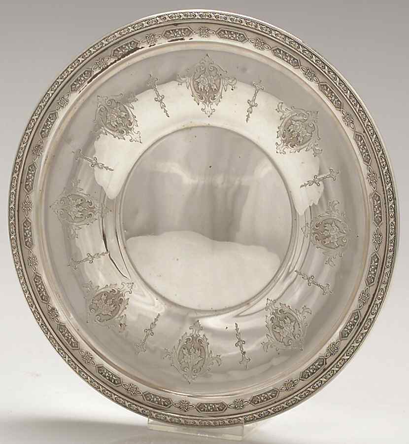 Louis XIV (Sterling, Hollowware) 9" Sandwich Plate by Towle Silver-1