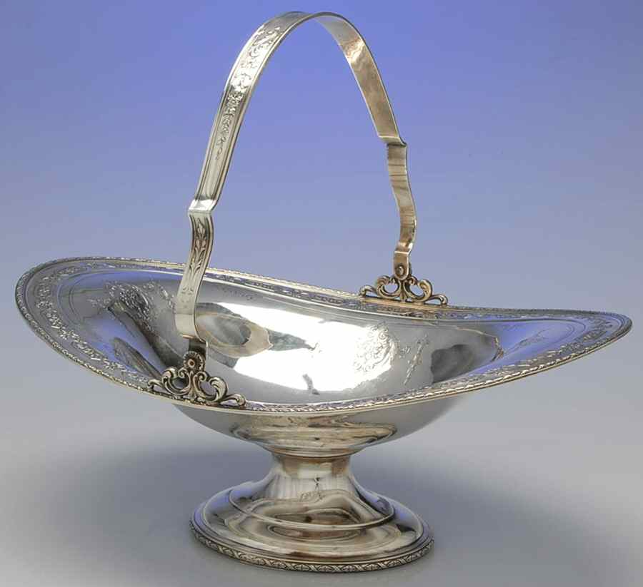 Louis XIV (Sterling, Hollowware) 13" Handled Oval Footed Centerpiece by Towle Silver-1