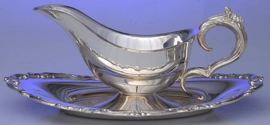 Old Master(Silverplate, Holloware, Scroll Edge) Plated Gravy Boat with Attached Underplate by Towle Silver-1