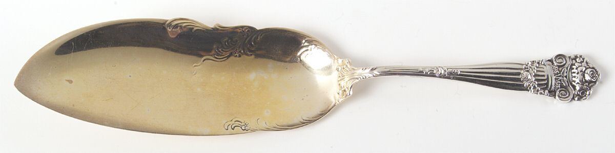 Georgian (Sterling, 1898, Older, Monograms) Large Solid Fish Serving Knife by Towle Silver-1