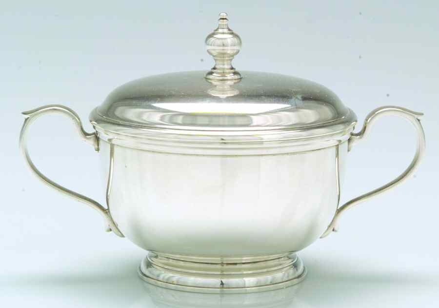 Queen Anne (Sterling, 1870, Hollowware) Sugar Bowl & Lid by Tiffany & CO SILVER-1