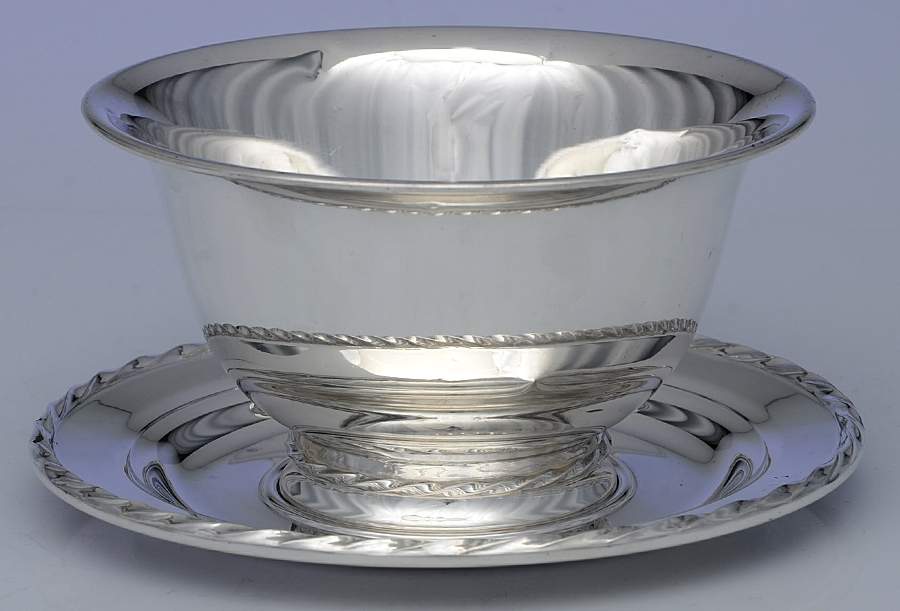 Silver Flutes (Sterling, 1941, Hollowware) Sterling Gravy Boat & Underplate by Towle Silver-1