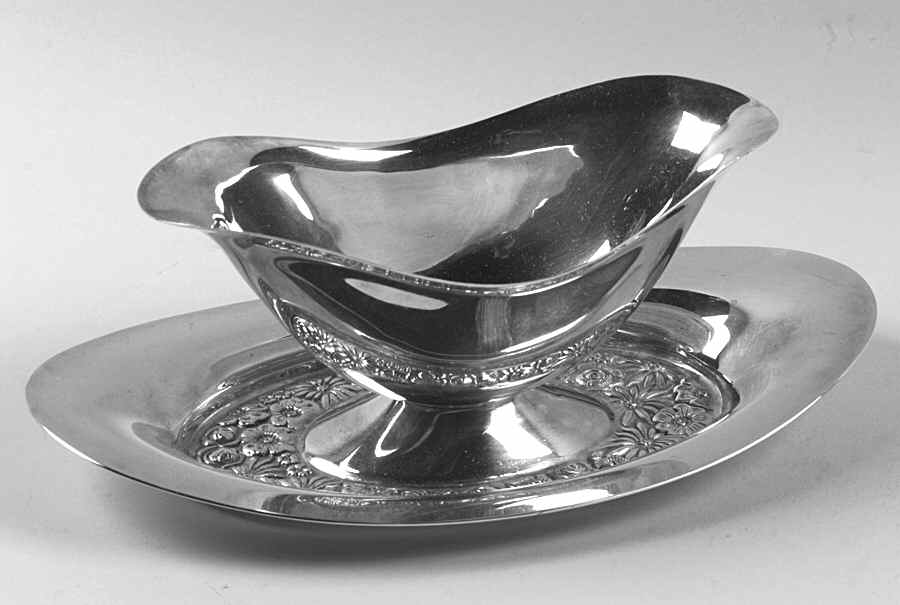 Contessina (Silverplate, Hollowware) Plated Gravy Boat with Attached Underplate by Towle Silver-1
