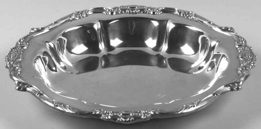King Richard (Sterling, 1932, Hollowware) Large Round Vegetable Bowl by Towle Silver-1