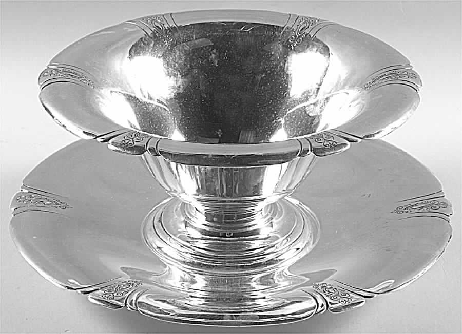 Lady Diana (Sterling, 1929, Hollowware) Centerpiece with Underplate by Towle Silver-1