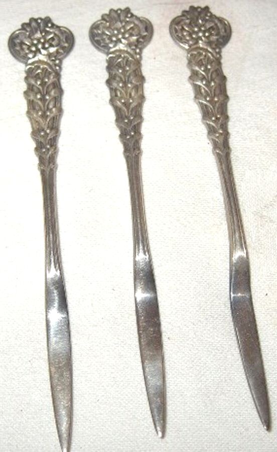 Holly and Mistletoe (Sterling) Solid Nut Pick by Tiffany & CO SILVER-1