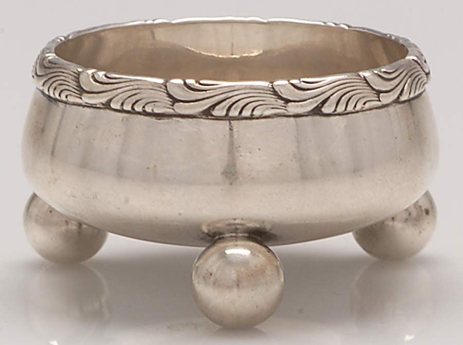 Wave Edge (Sterling, 1884, Waves, Hollowware) Open Salt Individual by Tiffany & CO SILVER-1