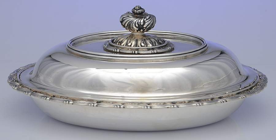 Wave Edge (Sterling, 1884, Waves, Hollowware) 11" Oval Double Vegetable by Tiffany & CO SILVER-1