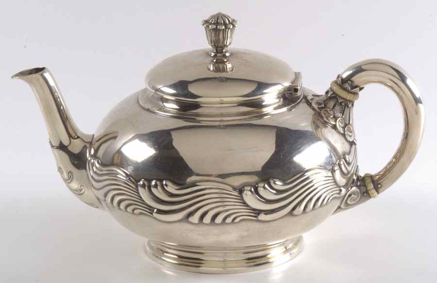 Wave Edge (Sterling, 1884, Waves, Hollowware) Teapot by Tiffany & CO SILVER-1