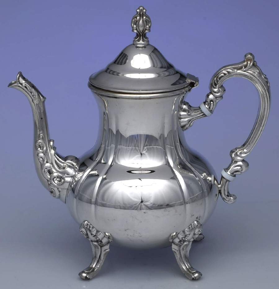 TWS305 (SILVERPLATE, HOLLOWWARE) Teapot by Towle Silver-1