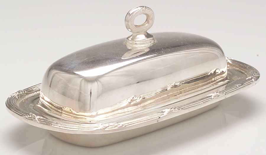 2851 (Silverplate, Hollowware) 1/4 Pound Covered Butter & Liner by Towle Silver-1