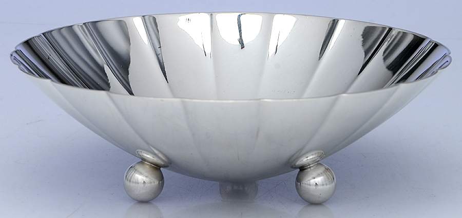 22673 (Sterling, Hollowware) 5" 3-Toed Bon Bon by Tiffany & CO SILVER-1