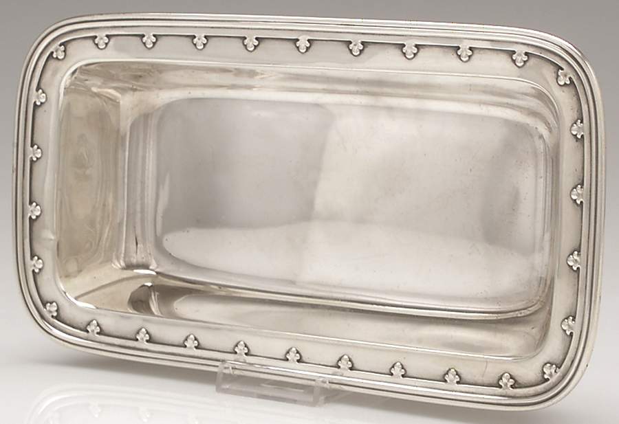St. Dunstan (Sterling, Hollowware) 10" Bread Tray by Tiffany & CO SILVER-1