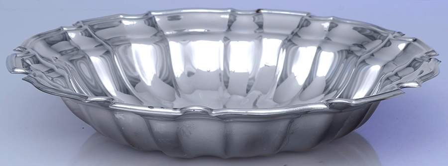 Chippendale (Silverplate, Hollowware) 10" Round Vegetable Bowl by Towle Silver-1