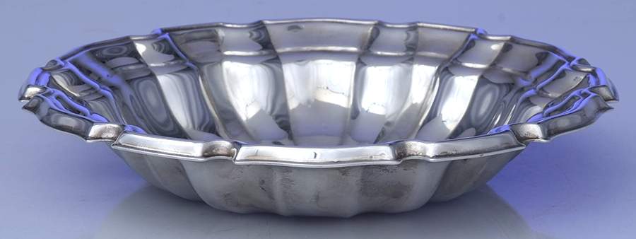 Chippendale (Silverplate, Hollowware) Small Silverplate Bon Bon Bowl by Towle Silver-1