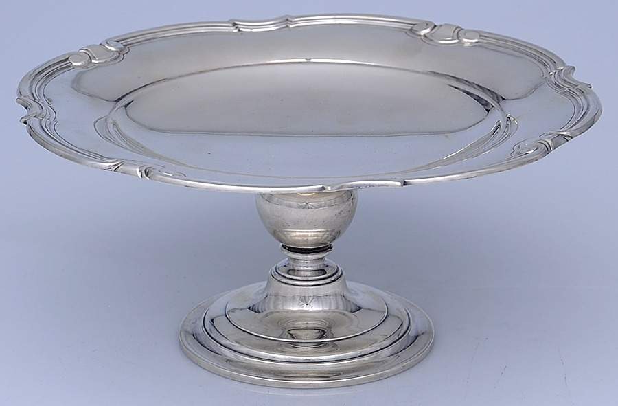 Castilian (Sterling, Hollowware) 9" Diameter Cake Stand/Pedistal by Tiffany & CO SILVER-1