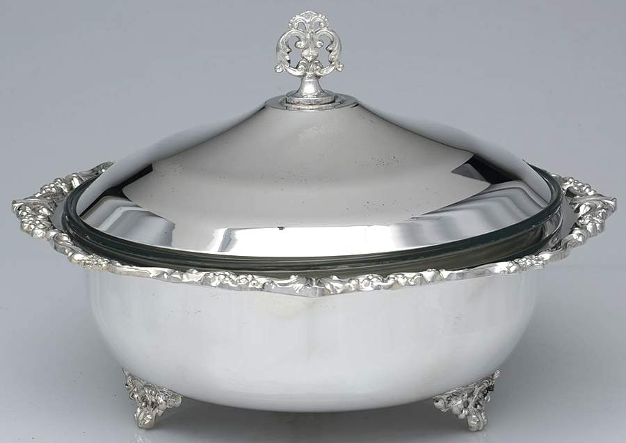 Silverplate Hollowware Plated Round Covered Casserole with Glass by Taunton Silverplate-1