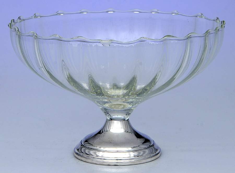 813 (Sterling, Hollowware) Crystal Round Bowl with Sterling Weighted Base by Towle Silver-1